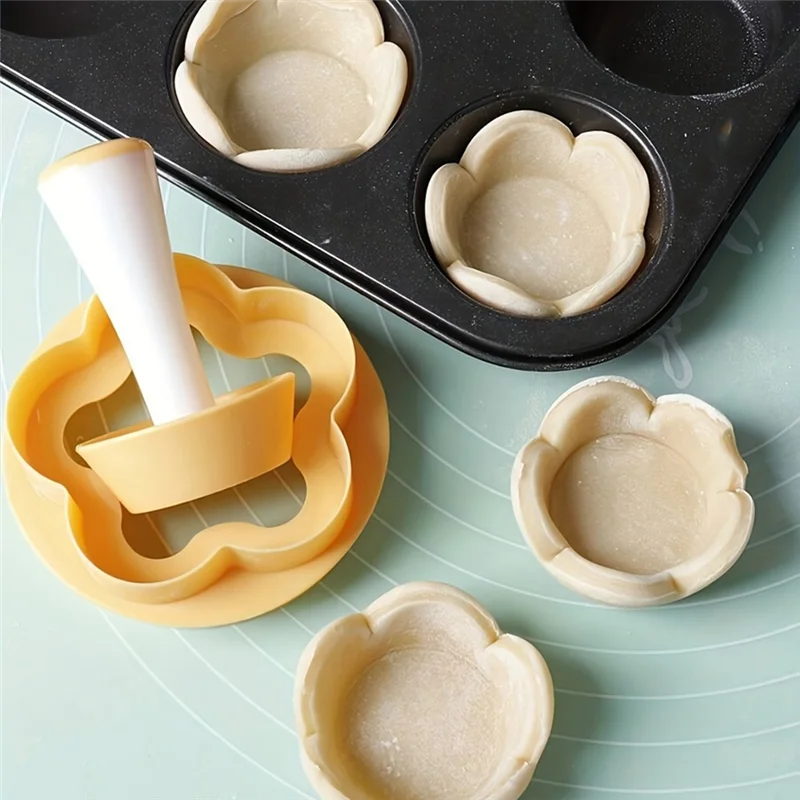 Cake And Biscuit Mold Set