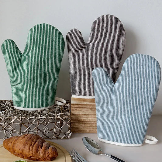 Vintage Cotton Oven Mitts