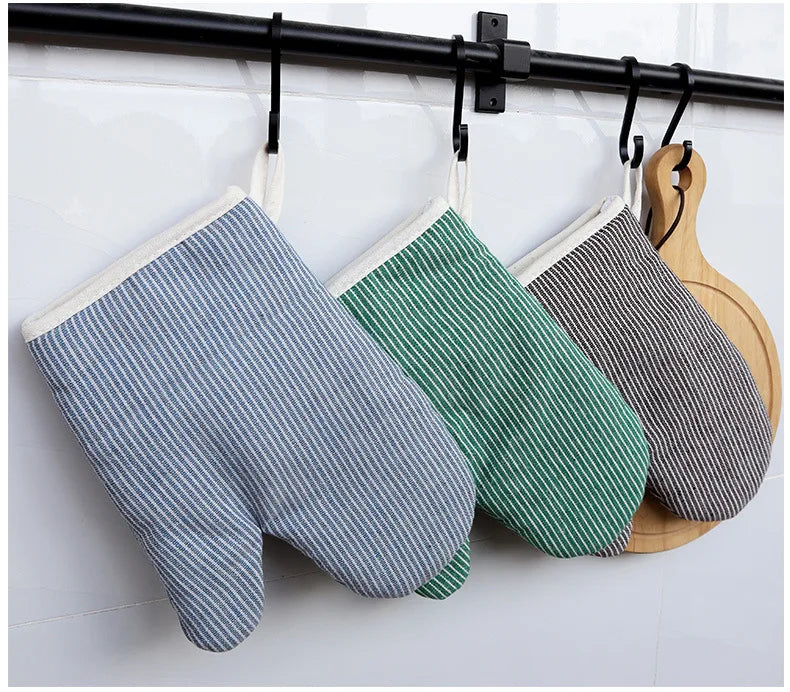 Vintage Cotton Oven Mitts