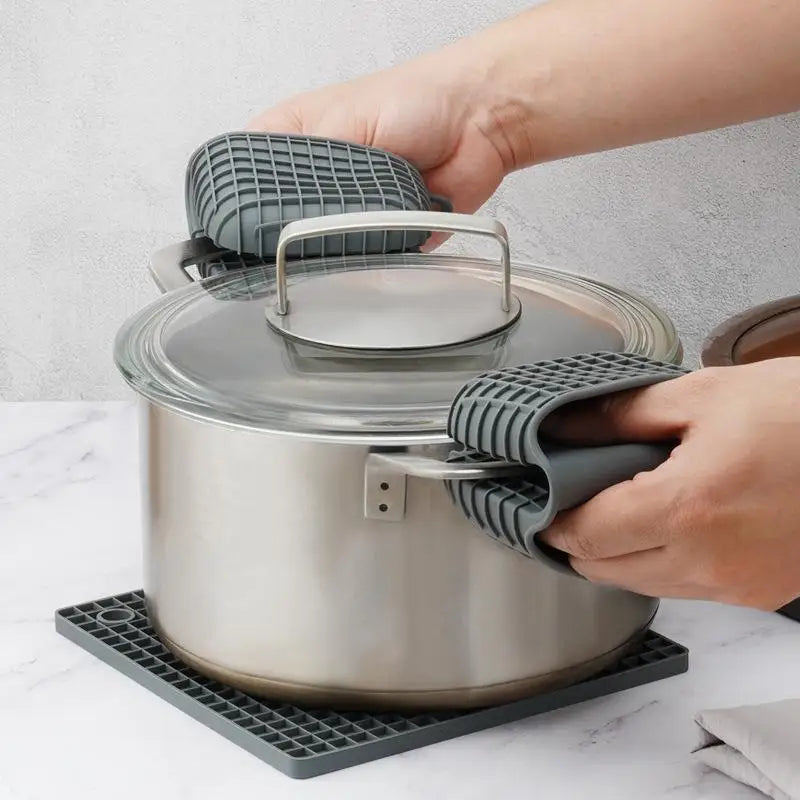 Japanese Cotton Oven Mitts