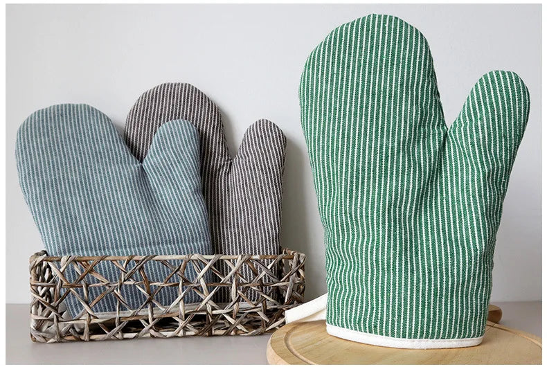 Vintage Cotton Oven Mitts