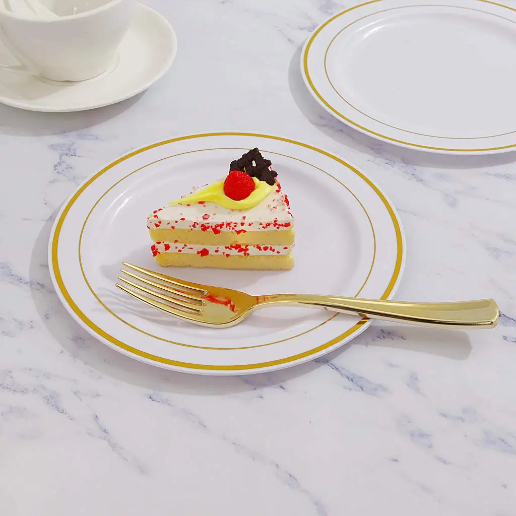 Silver Rim Plastic Plates